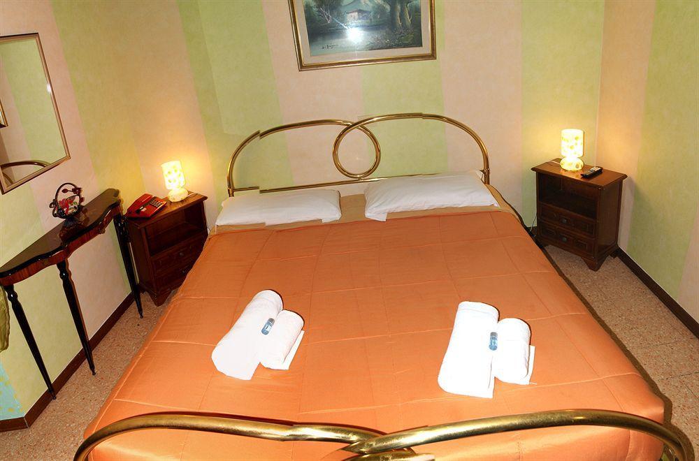 Hotel Cosmos Firenze Esterno foto